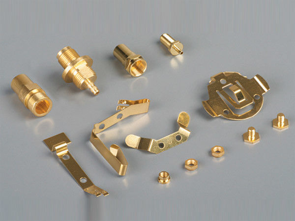 La solución de electrochapado química del oro del barril y del estante lleva - resistente